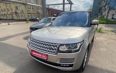Land Rover Range Rover IV рестайлинг, 2015 год, 4 400 000 рублей, 25 фотография
