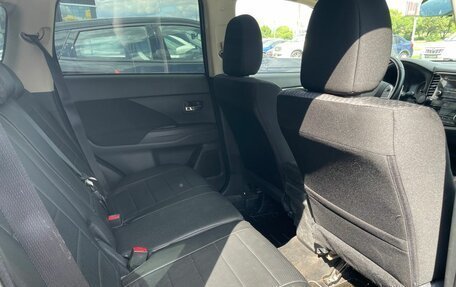 Mitsubishi Outlander III рестайлинг 3, 2012 год, 1 275 000 рублей, 13 фотография