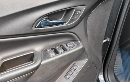 Chevrolet Equinox III, 2017 год, 2 200 000 рублей, 6 фотография