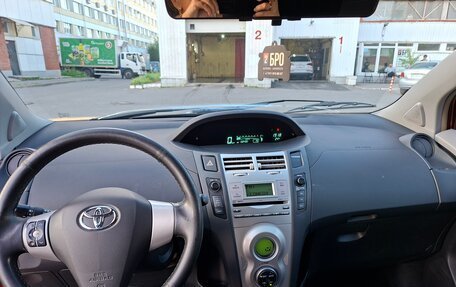 Toyota Yaris III рестайлинг, 2007 год, 380 000 рублей, 6 фотография