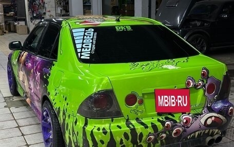 Toyota Altezza, 2000 год, 800 000 рублей, 3 фотография