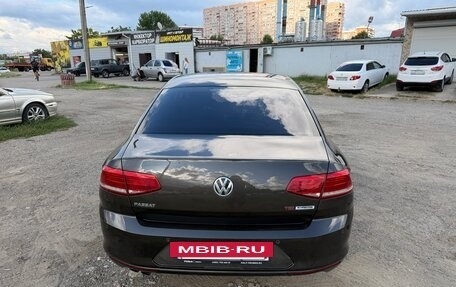 Volkswagen Passat B8 рестайлинг, 2015 год, 1 955 000 рублей, 3 фотография