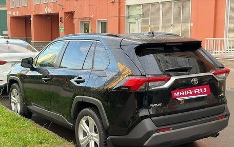Toyota RAV4, 2020 год, 3 100 000 рублей, 4 фотография