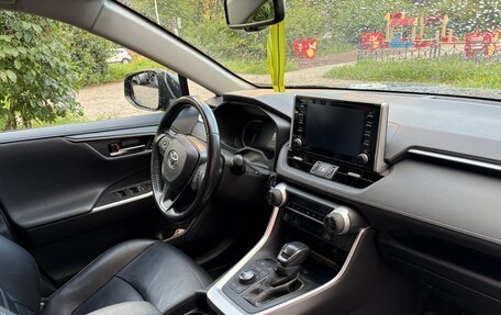 Toyota RAV4, 2020 год, 3 100 000 рублей, 15 фотография