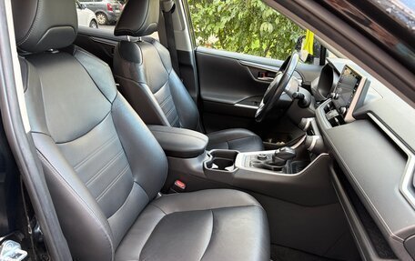 Toyota RAV4, 2020 год, 3 100 000 рублей, 14 фотография