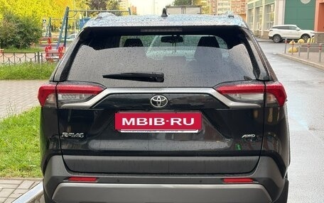 Toyota RAV4, 2020 год, 3 100 000 рублей, 6 фотография