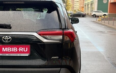 Toyota RAV4, 2020 год, 3 100 000 рублей, 5 фотография
