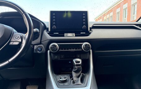 Toyota RAV4, 2020 год, 3 100 000 рублей, 19 фотография
