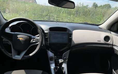 Chevrolet Cruze II, 2011 год, 850 000 рублей, 8 фотография