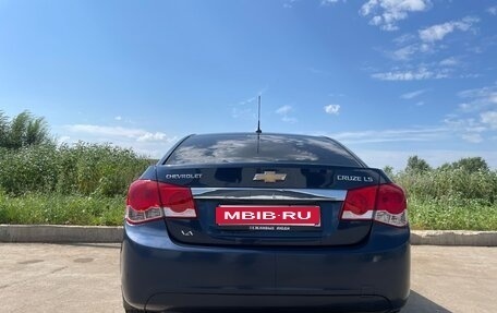 Chevrolet Cruze II, 2011 год, 850 000 рублей, 4 фотография