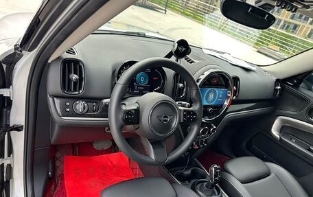 MINI Countryman II (F60), 2023 год, 2 750 000 рублей, 10 фотография