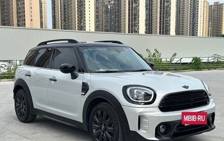 MINI Countryman II (F60), 2023 год, 2 750 000 рублей, 3 фотография