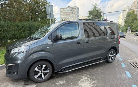 Peugeot Traveller I, 2019 год, 2 350 000 рублей, 3 фотография