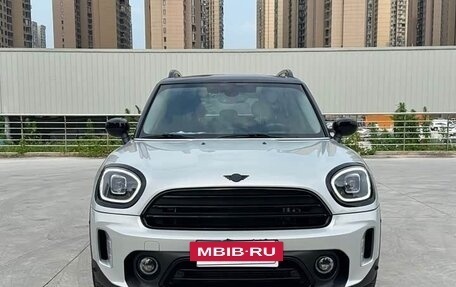 MINI Countryman II (F60), 2023 год, 2 750 000 рублей, 2 фотография