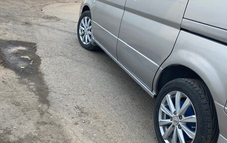 Nissan Serena II, 2002 год, 400 000 рублей, 8 фотография