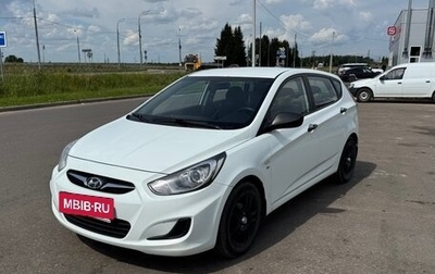 Hyundai Solaris II рестайлинг, 2012 год, 830 000 рублей, 1 фотография