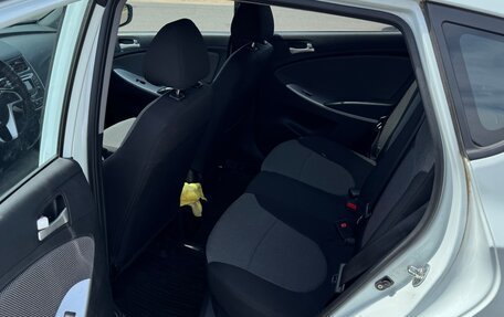 Hyundai Solaris II рестайлинг, 2012 год, 830 000 рублей, 11 фотография