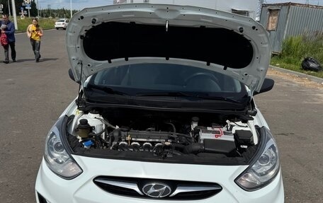 Hyundai Solaris II рестайлинг, 2012 год, 830 000 рублей, 20 фотография