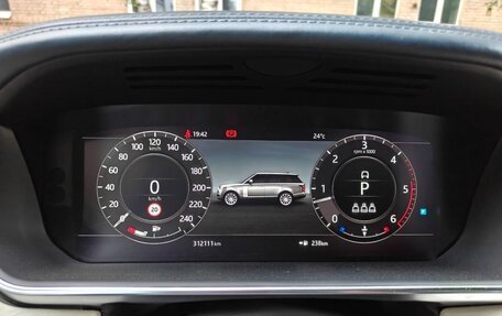 Land Rover Range Rover IV рестайлинг, 2018 год, 6 500 000 рублей, 8 фотография
