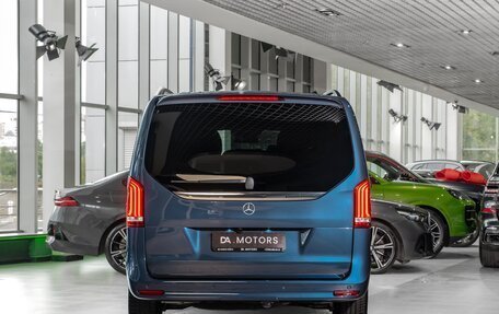 Mercedes-Benz V-Класс, 2022 год, 6 800 000 рублей, 5 фотография