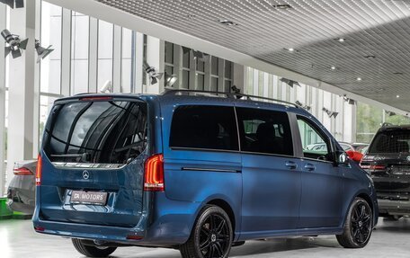 Mercedes-Benz V-Класс, 2022 год, 6 800 000 рублей, 4 фотография