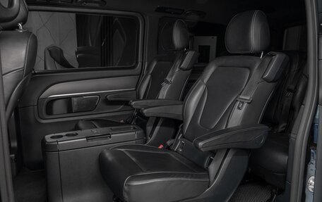 Mercedes-Benz V-Класс, 2022 год, 6 800 000 рублей, 18 фотография