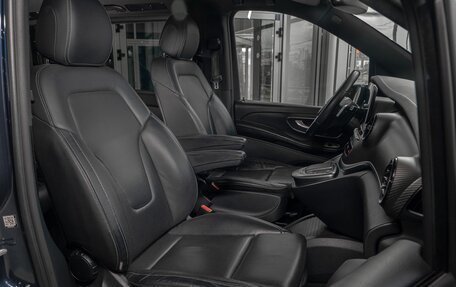 Mercedes-Benz V-Класс, 2022 год, 6 800 000 рублей, 27 фотография