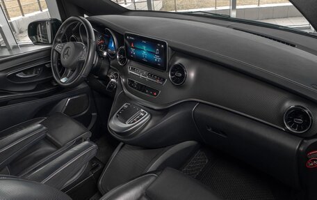 Mercedes-Benz V-Класс, 2022 год, 6 800 000 рублей, 24 фотография