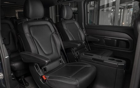 Mercedes-Benz V-Класс, 2022 год, 6 800 000 рублей, 30 фотография