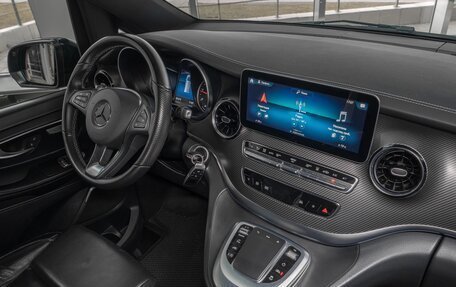 Mercedes-Benz V-Класс, 2022 год, 6 800 000 рублей, 25 фотография