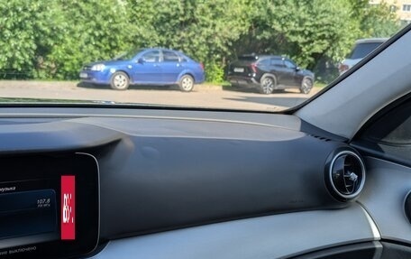 Mercedes-Benz E-Класс, 2019 год, 2 400 000 рублей, 8 фотография