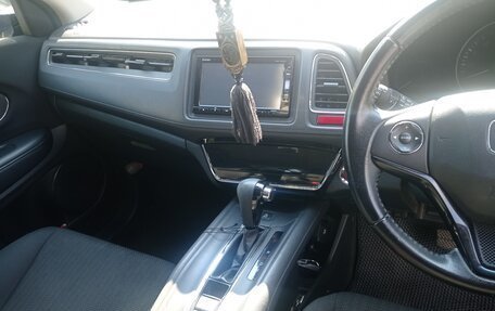 Honda Vezel, 2015 год, 1 690 000 рублей, 15 фотография