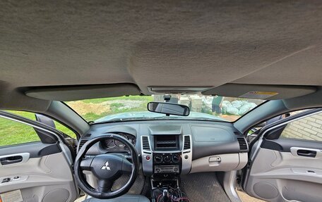 Mitsubishi Pajero Sport II рестайлинг, 2013 год, 1 750 000 рублей, 15 фотография