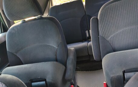 Mitsubishi Grandis, 2006 год, 450 000 рублей, 16 фотография