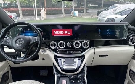 Mercedes-Benz Vito, 2024 год, 6 387 000 рублей, 7 фотография