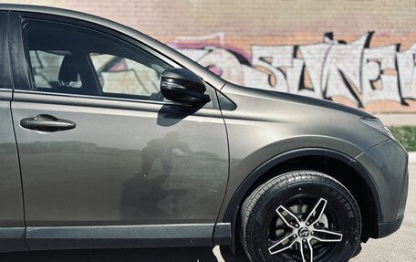 Toyota RAV4, 2016 год, 1 799 999 рублей, 12 фотография