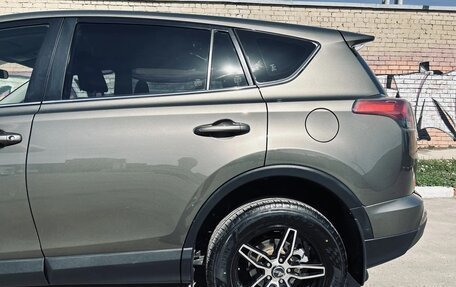 Toyota RAV4, 2016 год, 1 799 999 рублей, 5 фотография