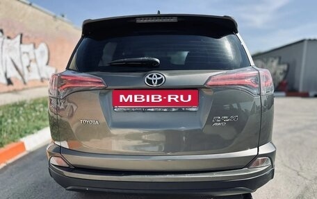 Toyota RAV4, 2016 год, 1 799 999 рублей, 8 фотография