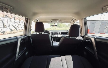 Toyota RAV4, 2016 год, 1 799 999 рублей, 27 фотография