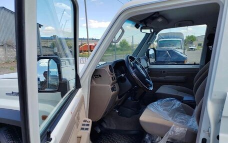 Toyota Land Cruiser 70, 2024 год, 9 890 000 рублей, 5 фотография