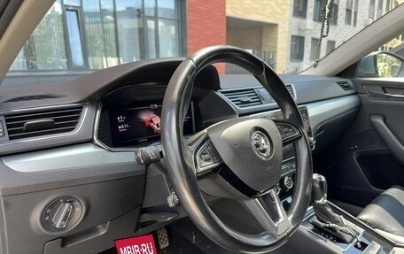 Skoda Superb III рестайлинг, 2019 год, 1 700 000 рублей, 5 фотография