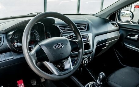 KIA Rio III рестайлинг, 2013 год, 750 000 рублей, 15 фотография