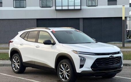 Chevrolet Trax, 2023 год, 1 700 500 рублей, 2 фотография
