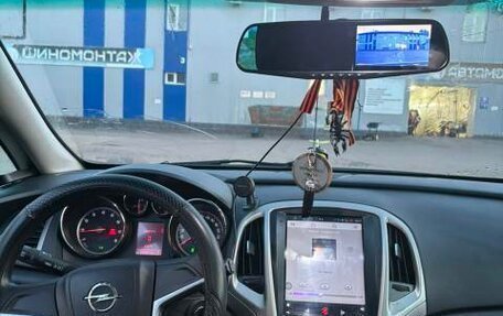 Opel Astra J, 2011 год, 580 000 рублей, 13 фотография