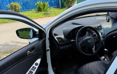 Hyundai Solaris II рестайлинг, 2013 год, 870 000 рублей, 11 фотография