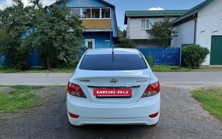 Hyundai Solaris II рестайлинг, 2013 год, 870 000 рублей, 5 фотография