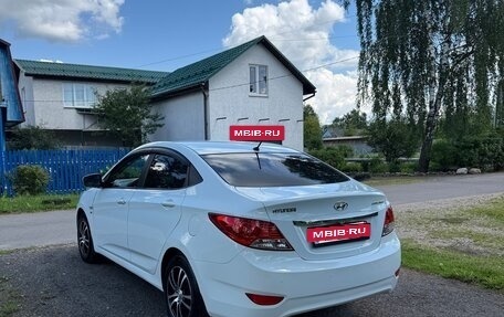Hyundai Solaris II рестайлинг, 2013 год, 870 000 рублей, 4 фотография