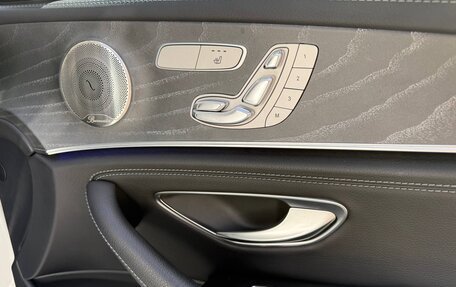 Mercedes-Benz E-Класс, 2021 год, 5 500 000 рублей, 9 фотография