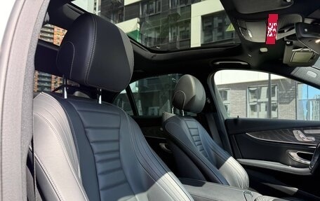Mercedes-Benz E-Класс, 2021 год, 5 500 000 рублей, 6 фотография