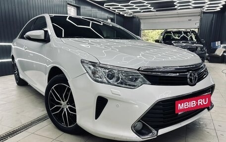 Toyota Camry, 2016 год, 1 610 000 рублей, 4 фотография